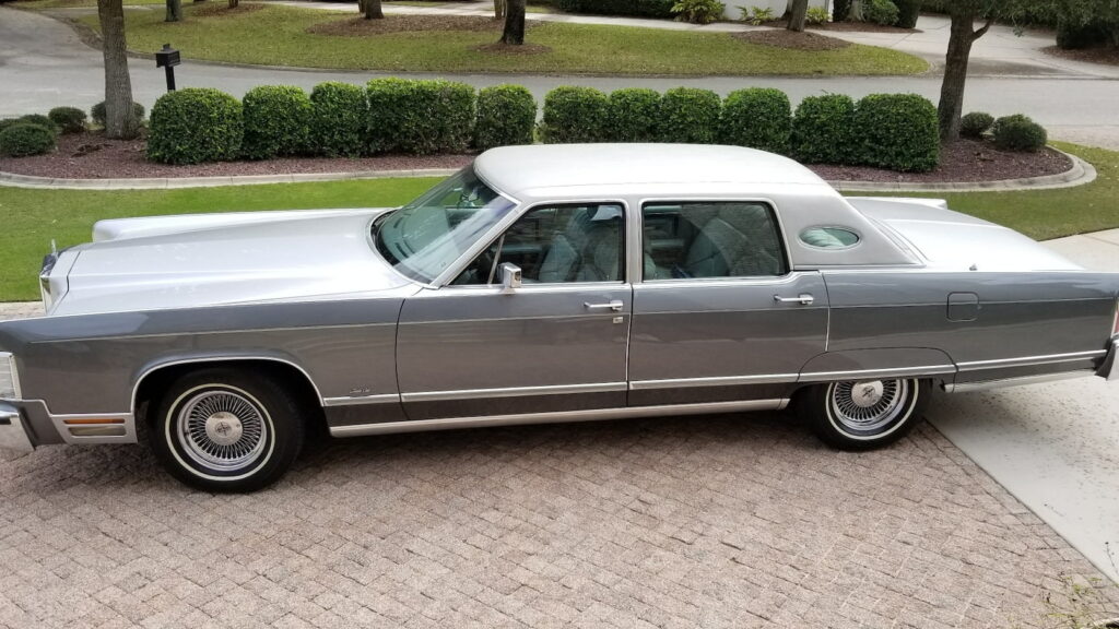 1977 Lincoln Continental Towncar